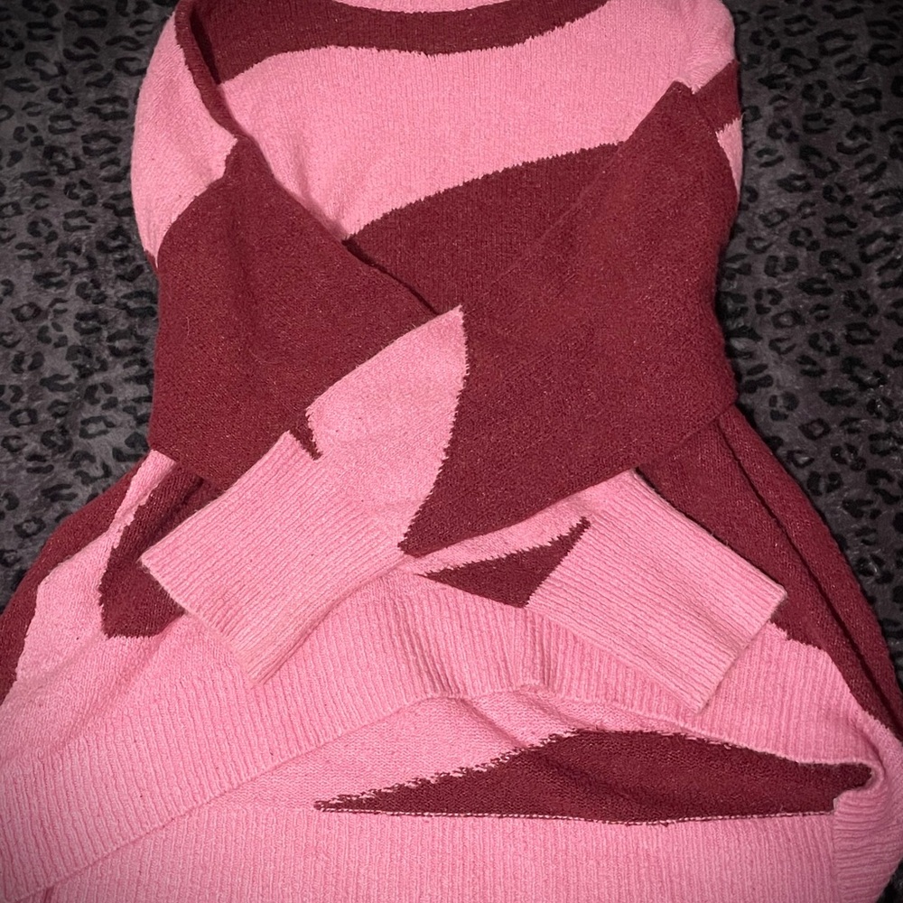 Ava Viv Oversized Pink and Maroon Swirl Knit Sweater